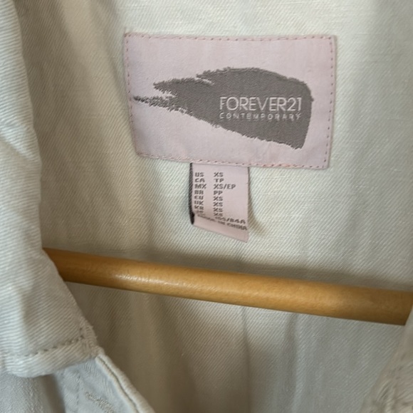 Cream utility vest from Forever 21, size XS - Picture 2 of 4